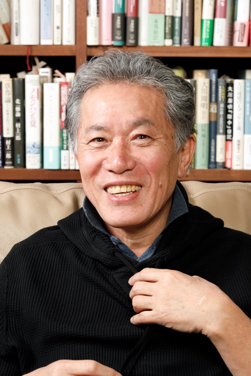 yomiojo's tweet photo. 日本を代表する哲学者・神戸女学院大学名誉教授の #内田樹 さんを招き、#読売新聞 はニューノーマル時代の生き方と働き方を考えるオンラインセミナーを10月31日（土）14時から開催！（参加無料）
セミナーでは参加者からの質問も受け付けます！

応募はよみぽランドからhttps://t.co/dvm6Tkcj0c https://t.co/zeV9oTDSV4