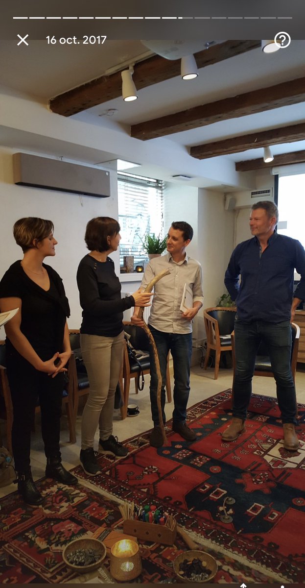 Ot_nora's tweet image. 16.10.17
Le jour où nous avons découvert la #hyggelife au #Danemark

@sophieboumendil @Khadi_Ko @CharlNastorg @MagaliSiccardi @noodleness @estellechauvey @MaysoonBooz @labebotaaaaaaaa 

#learningexpedition #communication 
#designthinking 
#architecture
#futureofwork
#ecoledelacom