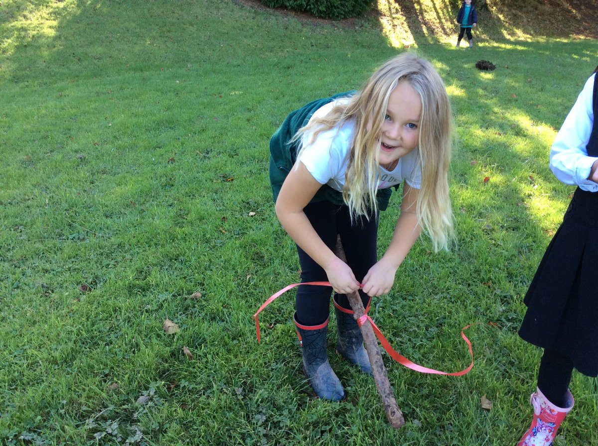Springwood_Prm's tweet photo. We had fun in forest school yesterday making wind chimes #SpringMonmouth #springoutdoorlearning https://t.co/1OtLpYiH6D
