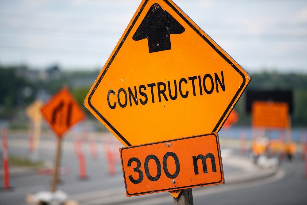 Beginning Sun, Oct 18, King St will be closed to eastbound traffic btw Westmorland St &amp; Victory Meat Market. Traffic will be detoured via Westmorland, Brunswick, York and back to King St.   Work expected to be complete by Wed, Oct 21.  Please 
note that businesses remain open.