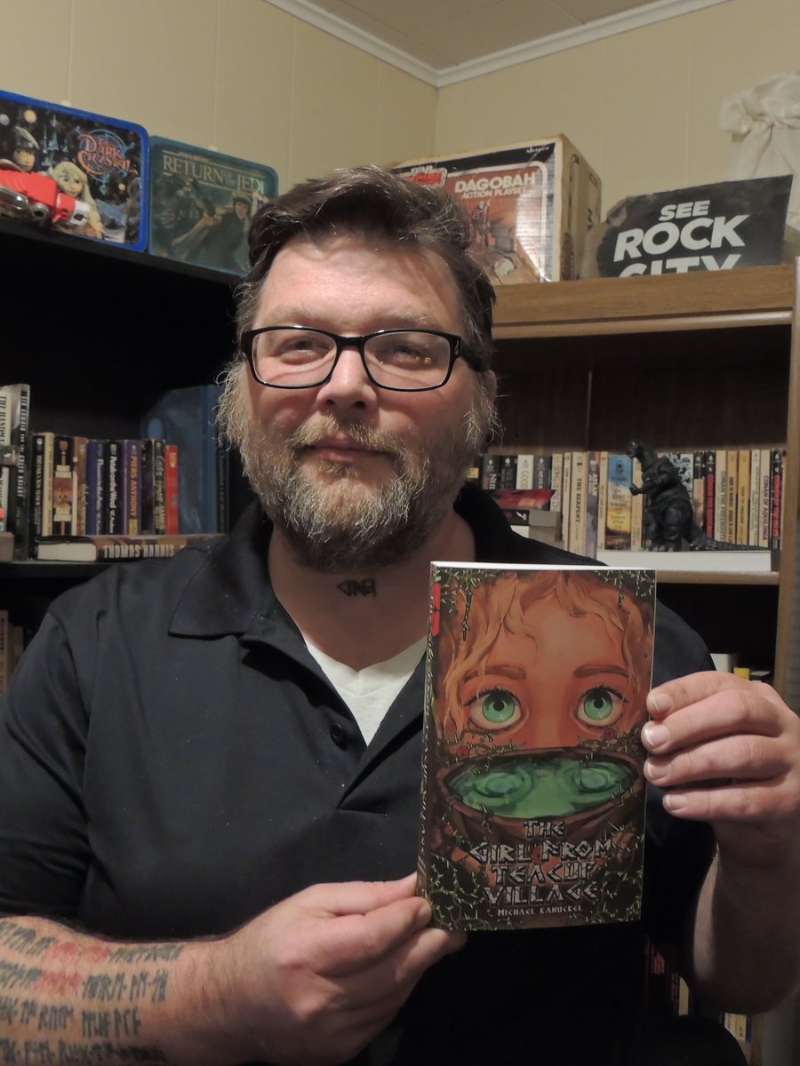 MKanuckel's tweet photo. The paperbacks of my new #fantasy novel are here! https://t.co/X4Qp92tRvd