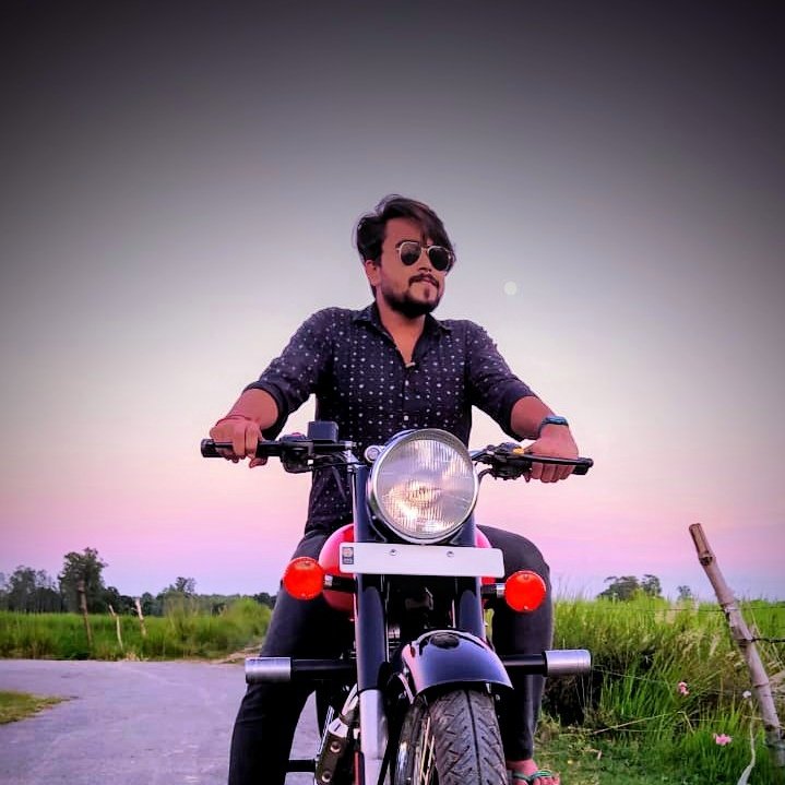akashsingh4322's tweet image. #NewProfilePic #single #koihai #merihanhai