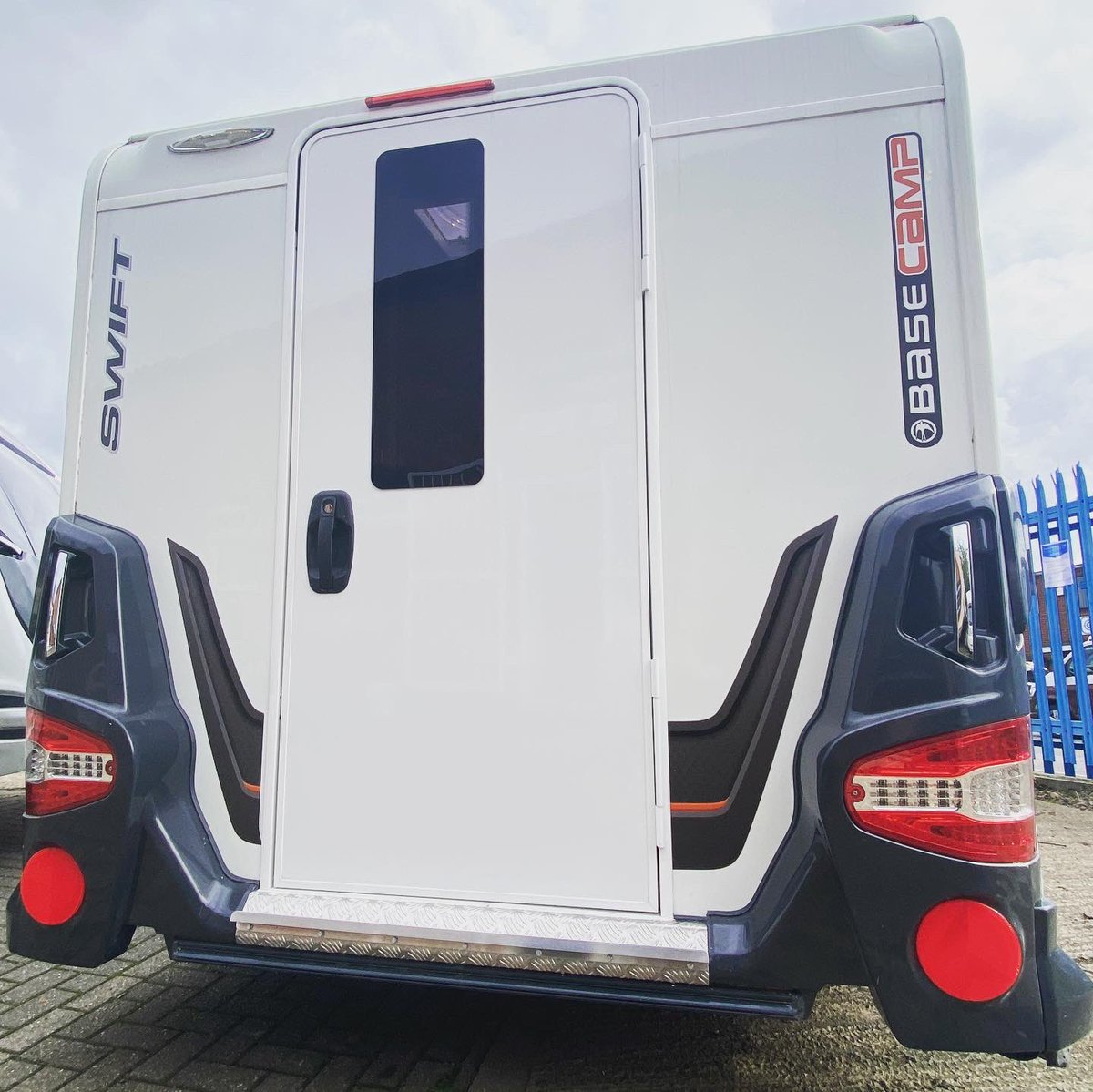 Coachbuilt tweet media