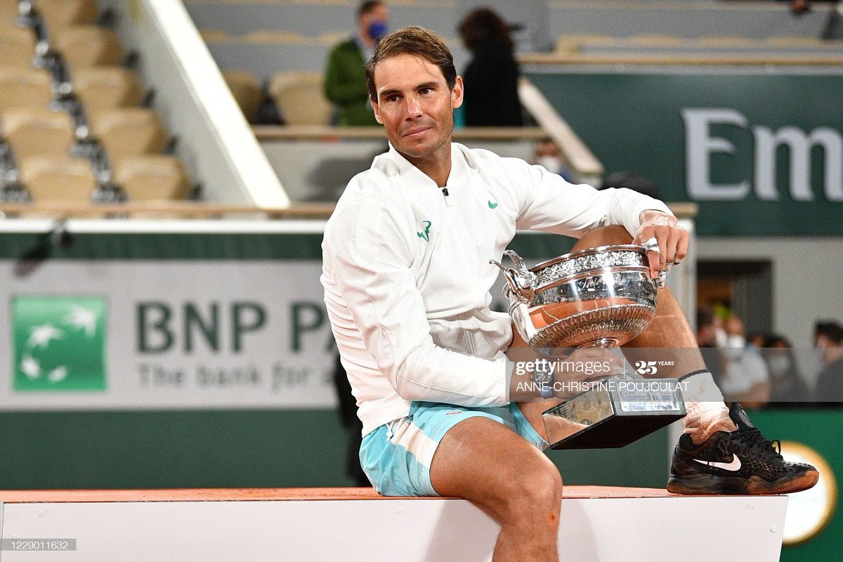 Arni_Abd's tweet photo. I can’t enough. Don’t mind me posting such pics #RafaAfterWork #RafaAtWork https://t.co/mUdSpD1kXs