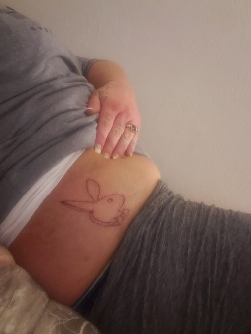 So I got a new tat it hurt so bad still needs work but its there https://t.co/rybxpQFVL8<a href="/tag/phmodelcontest"class="tags"><span>#phmodelcontest</span></a>