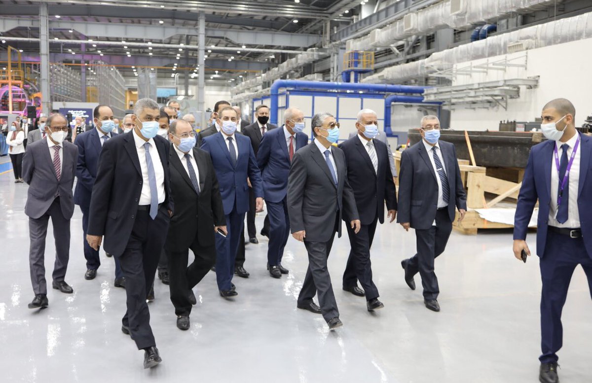 فخور جدا بافتتاح #مركز_خدمات_مصر و#الاكاديميه المصريه الالمانيه للتدريب التقني #بالعين_السخنه! بتعاوننا مع شركاءنا من الشركه المصريه القابضه للكهرباء والشركه المصريه للصيانه سنشارك في دفع عجله التوطين والتدريب وخلق فرص عمل جديده لشبابنا ورفعه وطننا