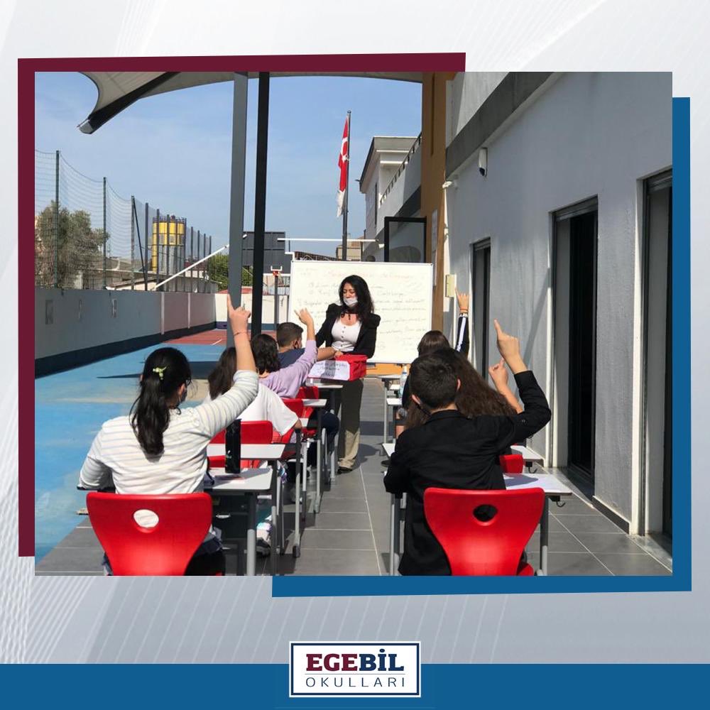 egebilizmir's tweet photo. “EgeBil’de Açık Havada Ders Keyfi”

8. sınıf LGS hazırlık gruplarımız TC İnkılap Tarihi dersinde Mondros Ateşkes Antlaşması’nın maddelerini açık havada yorumladılar. 

#LGS #Sınav #Akademik #Basarı #Saglık #EgebilİzmirGüney #Egebil https://t.co/kgar57rO4g