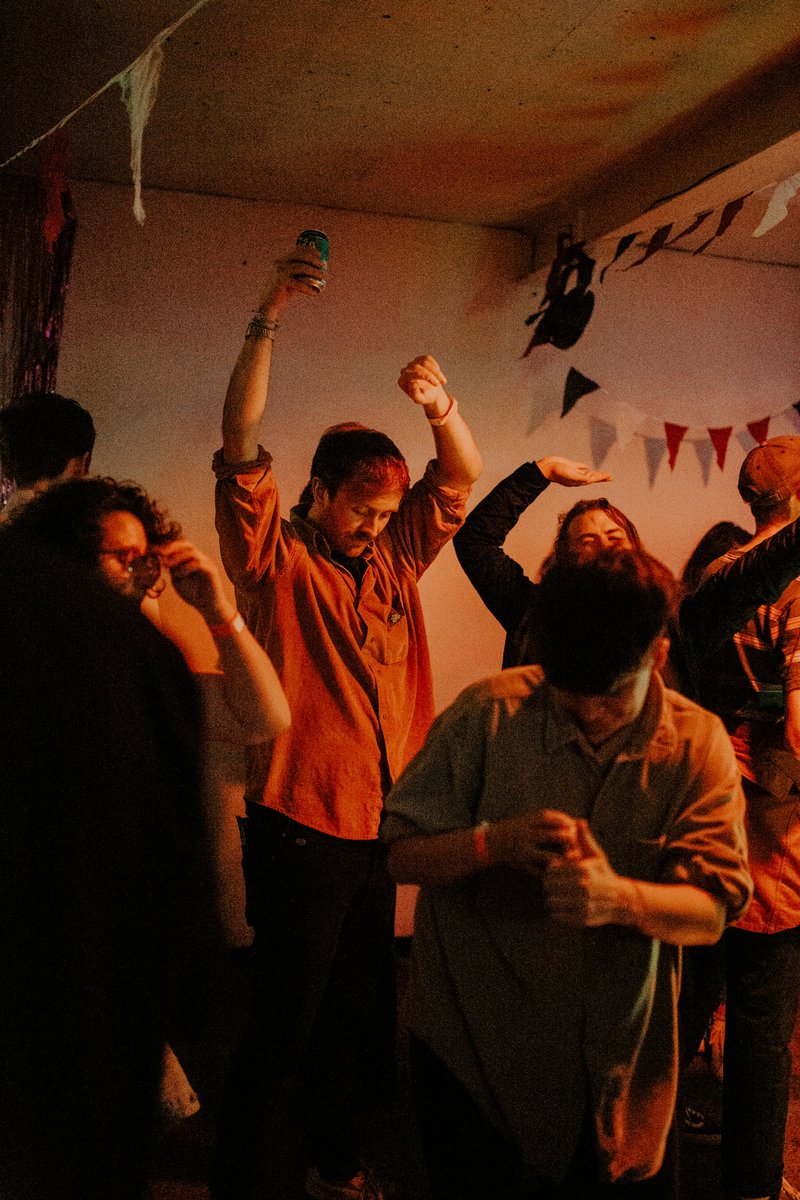 SwnFestival's tweet photo. We love looking back at Sŵn memories, it wouldn't be possible if it wasn't for the incredible freelance photographers capturing these little moments 🖤

Big shout out to @bethanmillerco @ashleabeaphoto @naaaatalie @simonhair @nadinebphoto @sophiefieldwick and William Morgan https://t.co/KY5CJhayaD