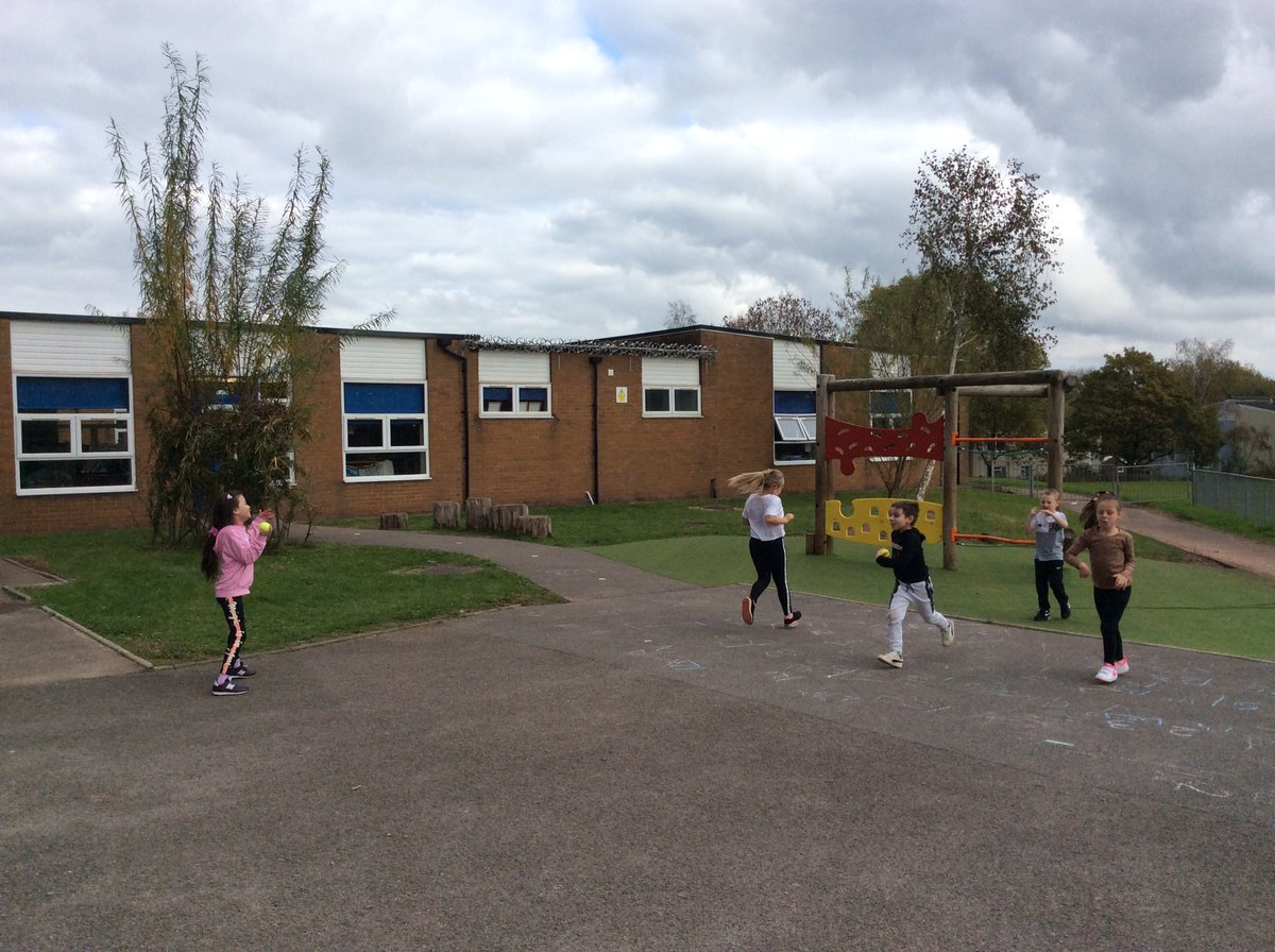 Springwood_Prm's tweet image. #springmonmouth #springpe we are learning all about moving with a ball today, practising dribbling with balls, hockey sticks and much more.