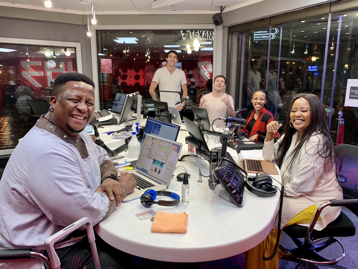 kagiso_makaudi's tweet photo. GEAR ⚙️ 317 of @freshon947 @947 with @DJFreshSA @MantsoePout @SirShanDJ @Lerato_Mo @TheReal_Scoobz last ride of the week &amp; it has been an incredible ride this week, so let’s end it with more fun &amp; laughter #TheWeeKENT #947LovesYou #TheFridayEdition #FreshOn947 https://t.co/7IdOJ19WAL