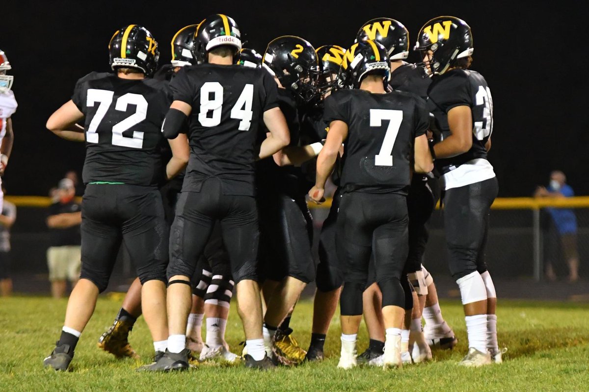 GAMEDAY!! The Husky Football team is HOME tonight for their first round of playoffs!! Everyone wear their CAMO 🤠 and show out at 7:00 to support the boys!! Vouchers needed and $6 admission! #HUSKYNATION