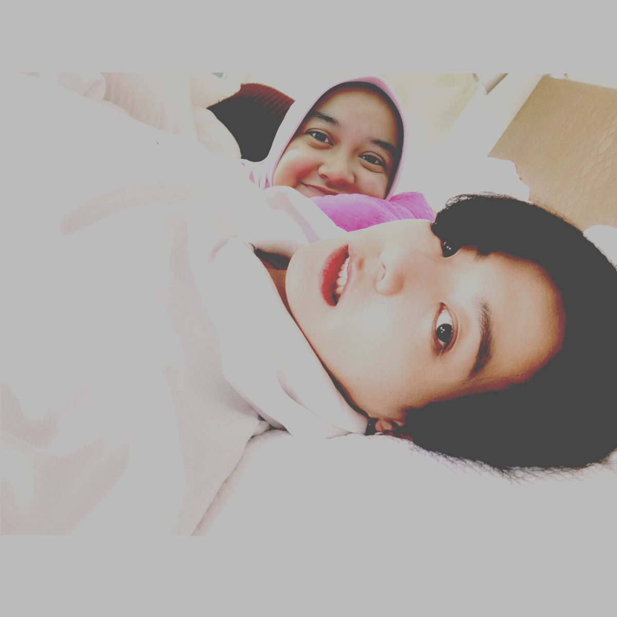 AnggoraB's tweet photo. Ngapa cowo gua banyak banget si?!?! Heran gue kalo ngehalu kaga tanggung2... 🤤🤤 https://t.co/KuW7Ps4mZ0