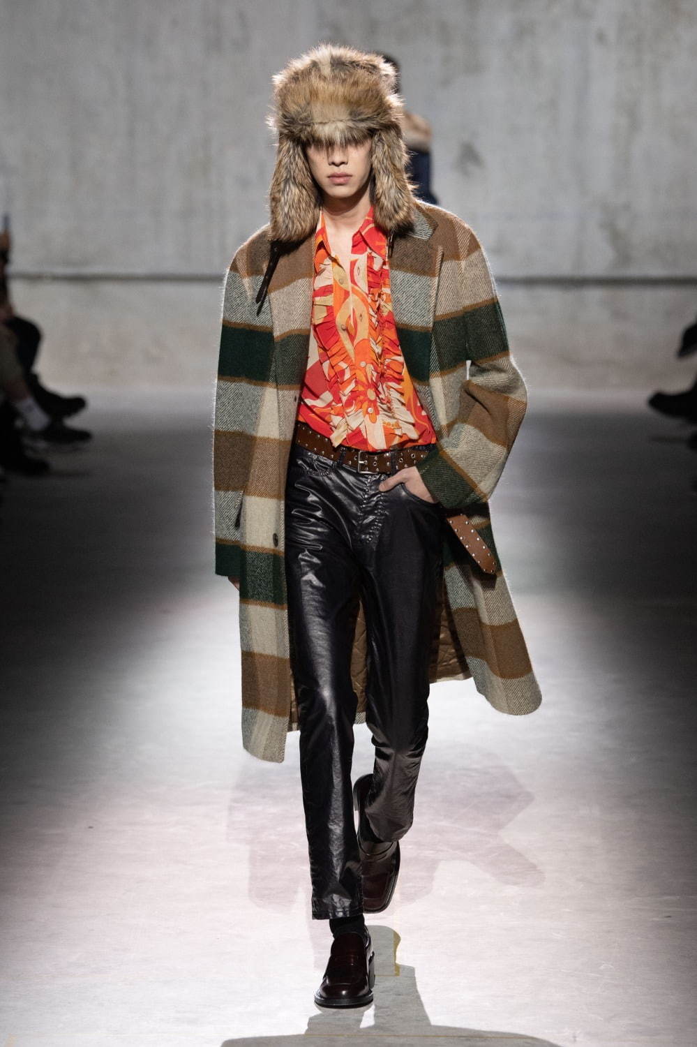 Nubian Dries Van Noten 秋冬最新コレクションが到着 アートとコンテンポラリー ファッションの世界を見事に融合させた作品を是非ご覧ください T Co M11d23io3i T Co Xmi2q7f0ni Twitter