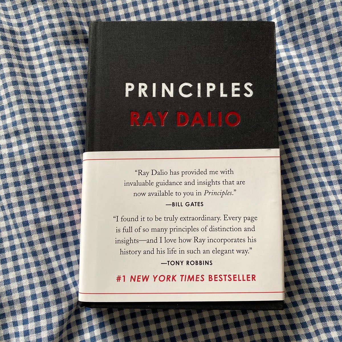 robcb's tweet photo. Current bedtime reading that’s keeping me awake: https://t.co/bUF82cQ7ie