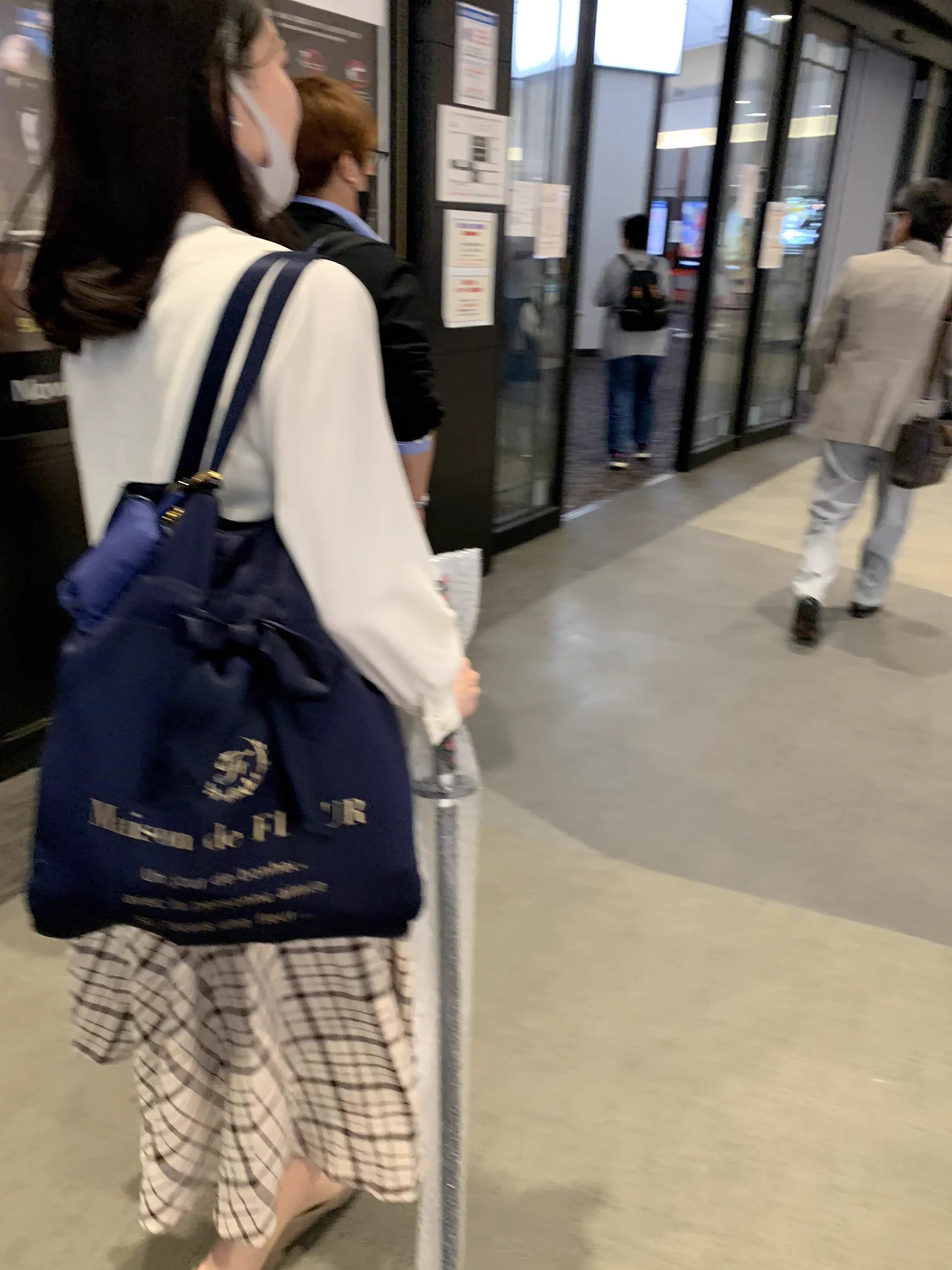 いざ出陣！？劇場版鬼滅の刃を観る前にゲームセンターで刀をGETしてしまった人が面白い！！