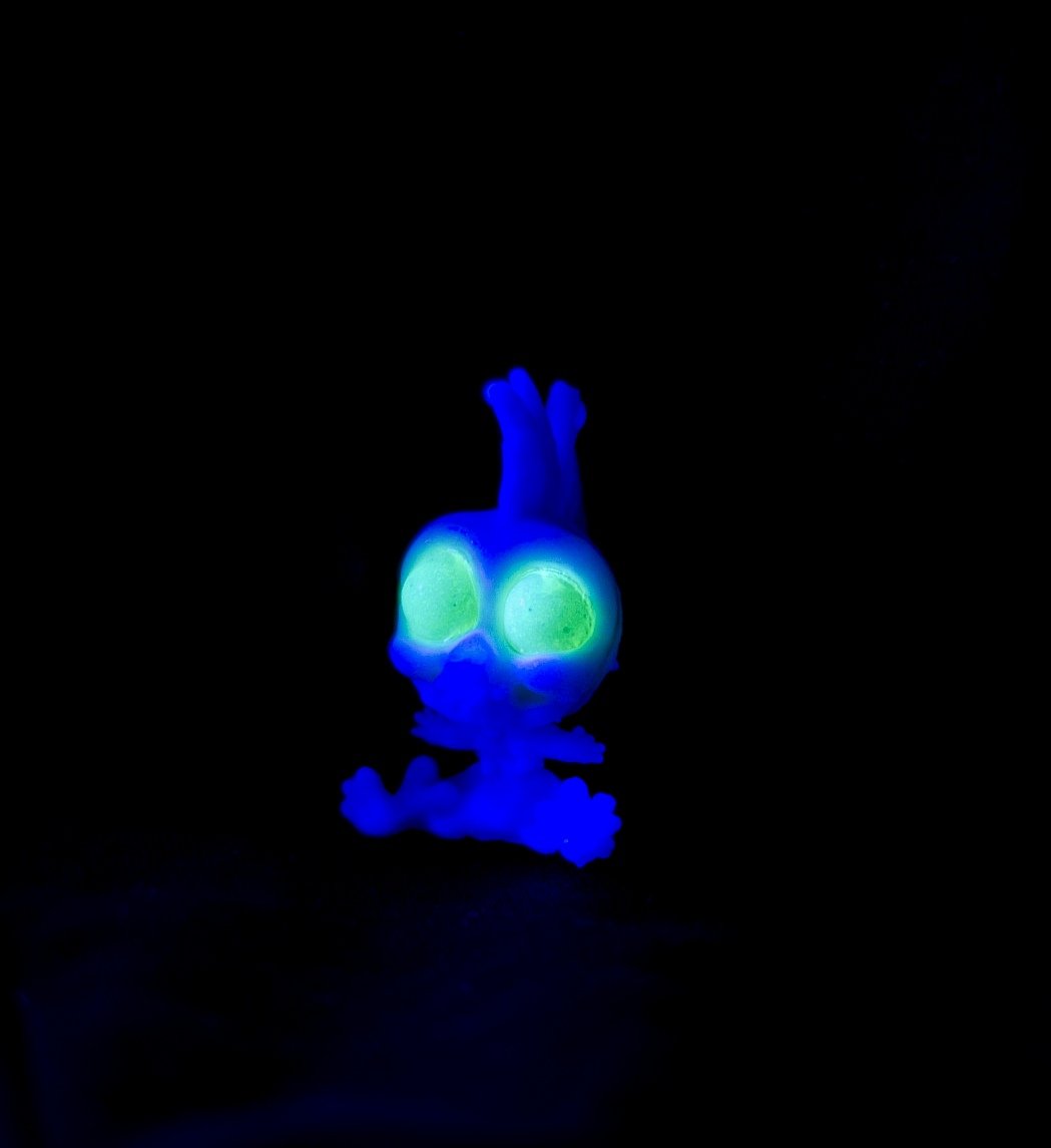 minifigurka's tweet photo. Новая коллекция Потусторонние. 
Каждая 10я игрушка со светящимися глазами в темноте. 
В коллекции космические игрушки с космосом внутри, собери редкие уникальные игрушки со звездами внутри.
В коллекции 9 персонажей, каждая игрушка Ужасно милая. https://t.co/uLtgGQnK6W