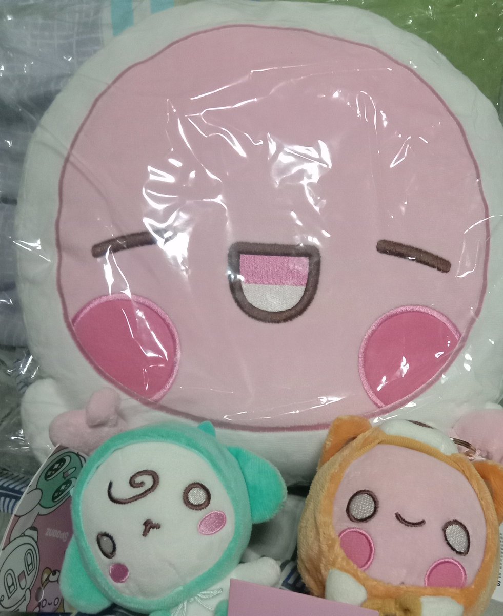 electrobanditph's tweet photo. 12.) Bundle‼ #NUEST #뉴이스트 Spoonz items 

✔ Slime - face cushion
✔ Slime - keyring (with tag)
✔ BT - keyring (with tag)

💸: 2,500 php
* will include freebies ❤ https://t.co/qndr0YR6EO