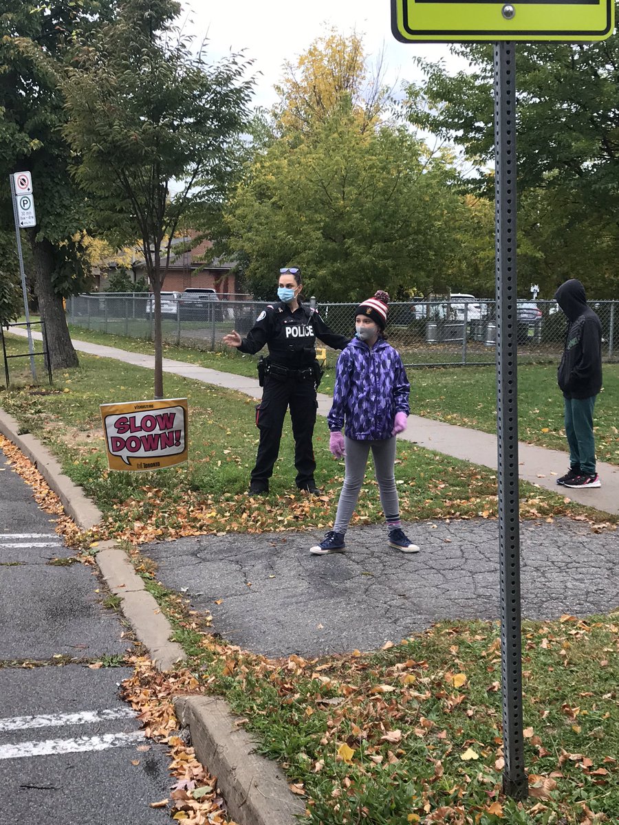 Simcoejps's tweet photo. Our safety patrollers are almost ready to take to the street. Thank you Officer Julie and Officer Leanna for your leadership as guidance. #streetsafety #pedestriansafety #torontopolice #CAA https://t.co/3rQwY8fcwK