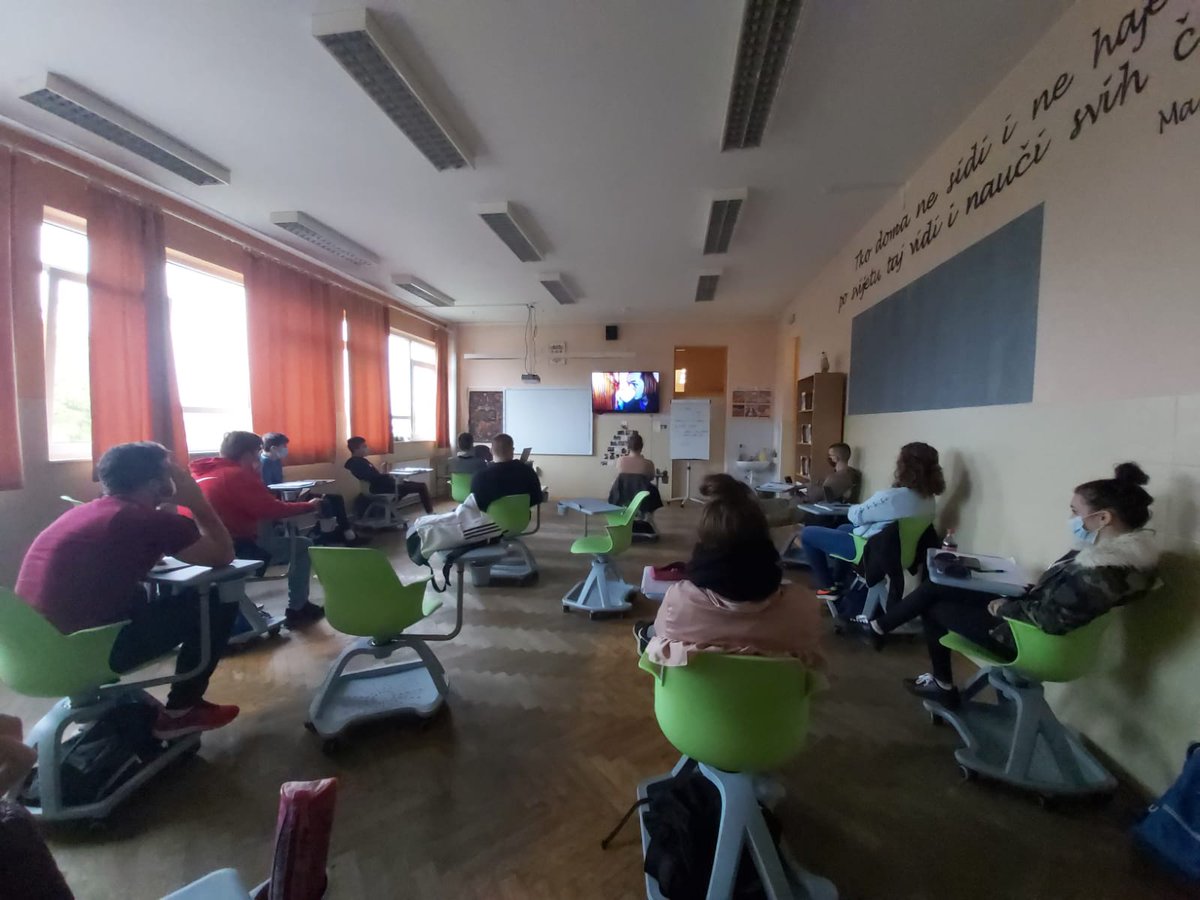 EDSlavonskiBrod's tweet photo. U sklopu Time to Move kampanje, naša suradnica, profesorica Iva Bodrožić-Selak učenicima 4.i razreda Srednje škole Matije Antuna Reljkovića prikazala je film "Gender Equality"!
#timetomove2020 #SŠMAR #ErasmusDays2020 #ampeu #eurodesk #ErasmusPlus #EyesOnEU #EDIC #EDSB #EyesOnEU https://t.co/tP29Ds7lfm