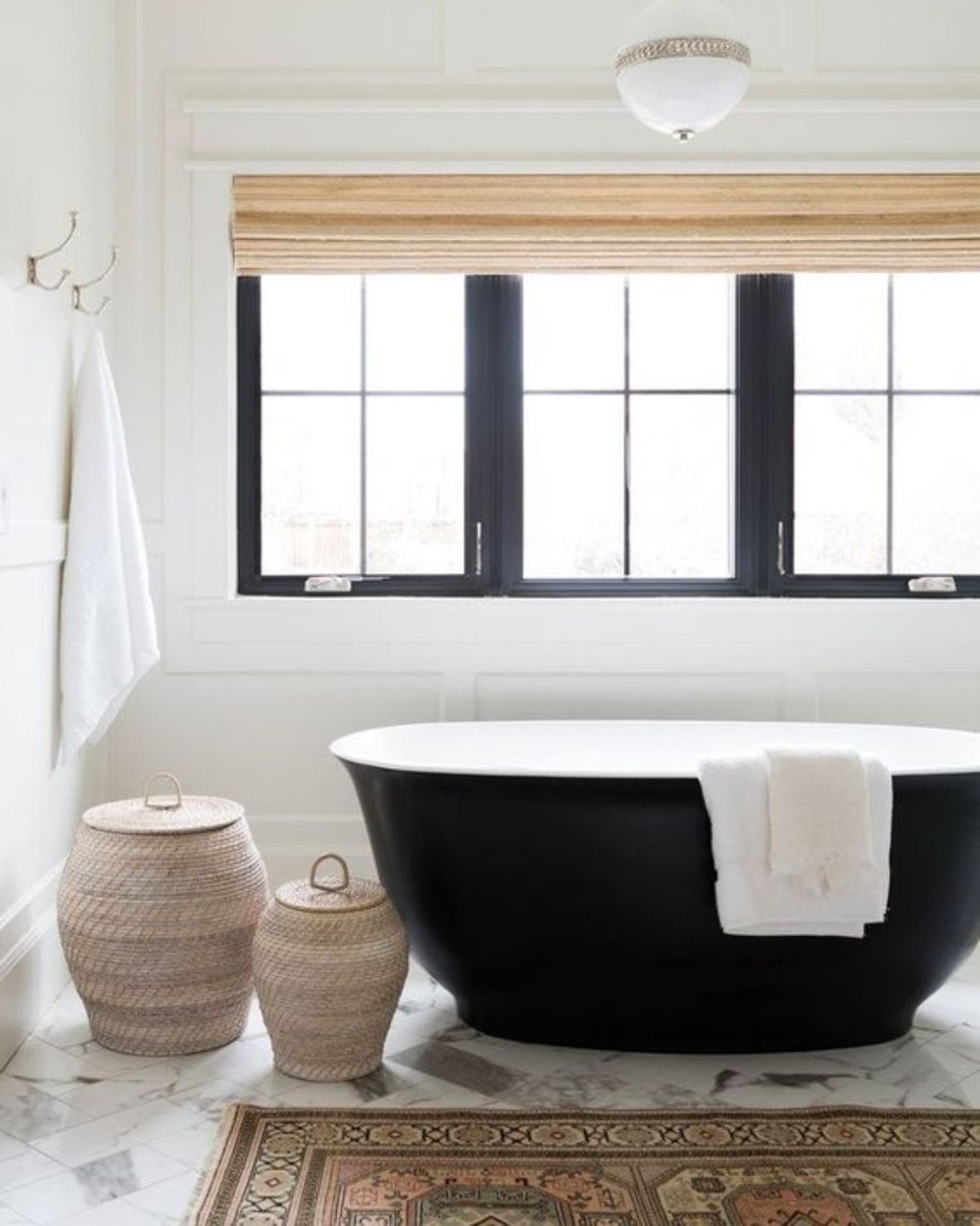 Bathshop321's tweet photo. How is it Friday already?! The weeks are just flying by and we can’t wait to spend another weekend in our favourite room of the house…
No one can refuse a long soak in this beauty 😍
Image: Studio McGee check out their brand new @netflix show, Dream Home Makeover - out today! https://t.co/CI2Lyc2fXv