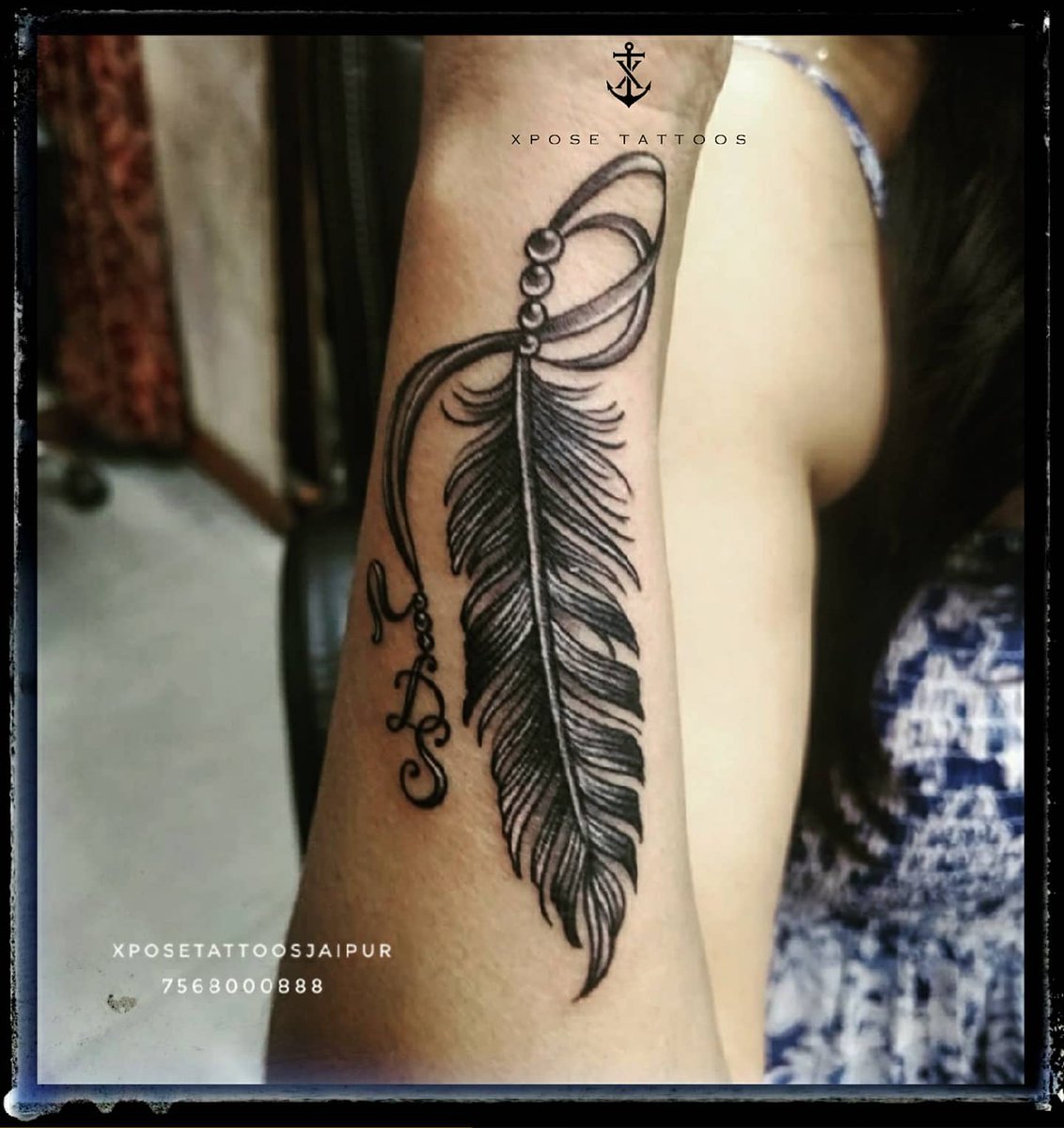 Feather tattoo with initials on side wrist
Contact📞: +917568000888    #coveruptattooing #ink #instattoo #tattoos #tattoolover #feathertattoo #initials #featherart #xposetattoos #hearttattoodesign #feathers #feathertattoodesign #featherlove #featherdesigns