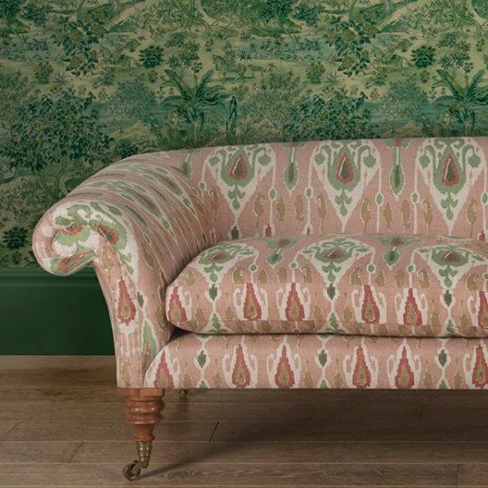 _TopDesigner's tweet image. Chifu collection celebrates GP &amp;amp; J Baker’s fantastic heritage with some of its most beautiful and iconic fabric designs.

Available from Top Designer --&amp;gt; buff.ly/2GGaunt

#interiordesign #interiordesignideas #homestyle #homedecor