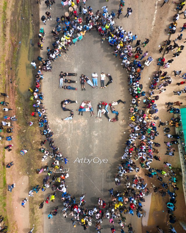 Peaceful & creative protest at Alausa...the message is clear!
.
1 5 - 1 0 - 2 0 2 0
.
#endsars #endswat #endpolicebrutality #endpoliceviolence #endpoliceterror #endpolicebrutalityinnigeria #endpoliceterrorism #endsarsnow #endsarsbrutality #endsarsbrutalityinnigeria #artbyoye