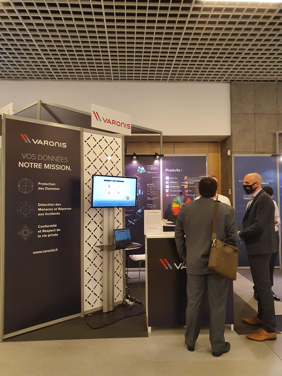 VaronisFR's tweet photo. Jour 3 sur @Les_Assises 2020 :
Plus que quelques heures pour évoquer vos projets avec nous ! Nous sommes sur le #stand28 pour échanger, et vous éclairer.
N'hésitez pas non plus à venir scanner le QRcode sur notre stand pour tenter de gagner un très beau cadeau ! https://t.co/WhEPJfnAxB
