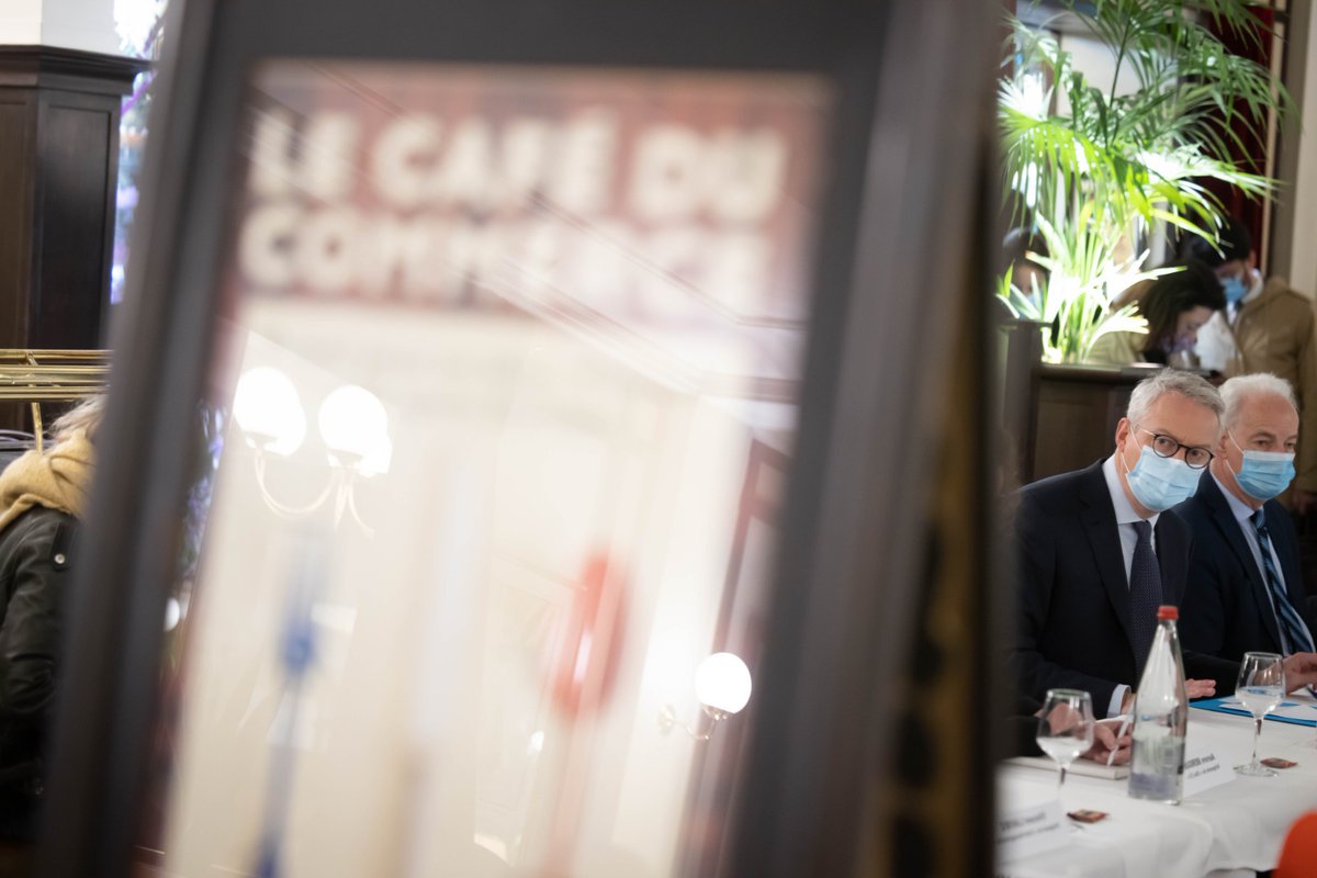 Rencontre avec les acteurs de la restauration ce matin avec <a href="/alaingriset/">Alain Griset</a>, <a href="/JBLemoyne/">Jean-Baptiste Lemoyne</a> et <a href="/oliviagregoire/">Olivia Gregoire</a>. Notre message est très clair : nous ne laisserons tomber PERSONNE. Nous sommes à vos côtés depuis le début de la crise et nous resterons à vos côtés tant qu'elle durera.