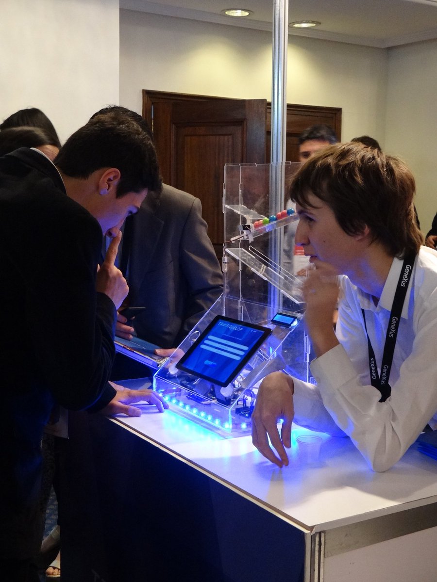 anaiberta's tweet photo. #EncuentrosGeneXus, lugar de encuentros y sorpresas... #DreamDigital en el GX26. ¿Qué sueños se harán realidad en #GeneXus17live? https://t.co/d9XMzh95ep