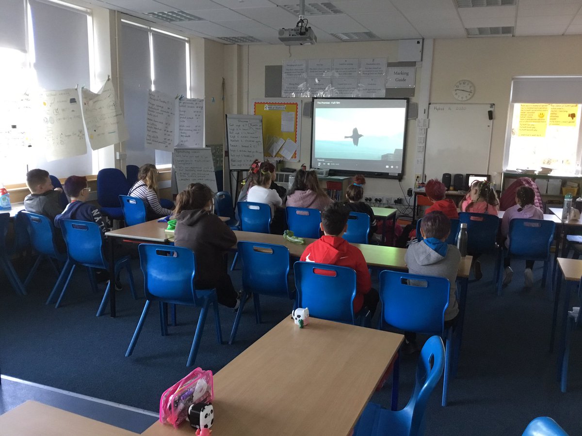 coastlandsnews's tweet photo. An exciting morning for Class 4 - premier screening of The Promise! We are now making our own promises for the planet, and discussing all the reasons that trees matter. π³β€οΈ @nicolakidsbooks @SeedThePromise #SeedThePromise #coastlandseco https://t.co/yTE1mNMdjK
