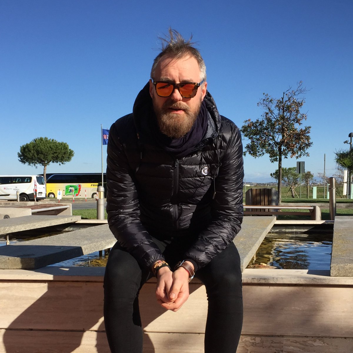 A huge thank you to all who liked,shared,commented,airplayed and supported the release of my debut album Lost Suite.I'm so grateful for the support from each and everyone of you!!💖 
Today is a release day😊 to get a copy of the album press the link...
propermusic.com/tdcd004-lost-s…