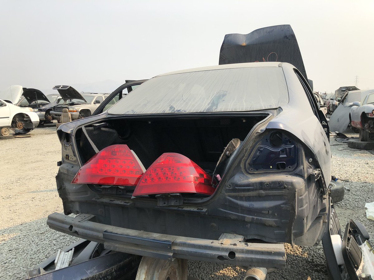 サワダインポートのテリー 後期のuc1インスパイアの純正usdmテールライトが入荷しました 日本仕様のテールライトを比べると サイドマーカーが点灯するし 全体的に赤いです 購入したい方はdmまで よろしくお願いします Uc1 インスパイア アコード