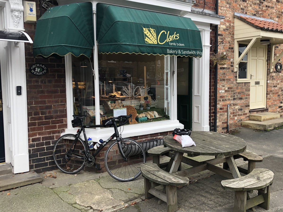 hempsonstdl2020's tweet photo. This place had my name written all over it -  I just had to stop for a bacon roll and a coffee! https://t.co/9ZS9r1Zpk7