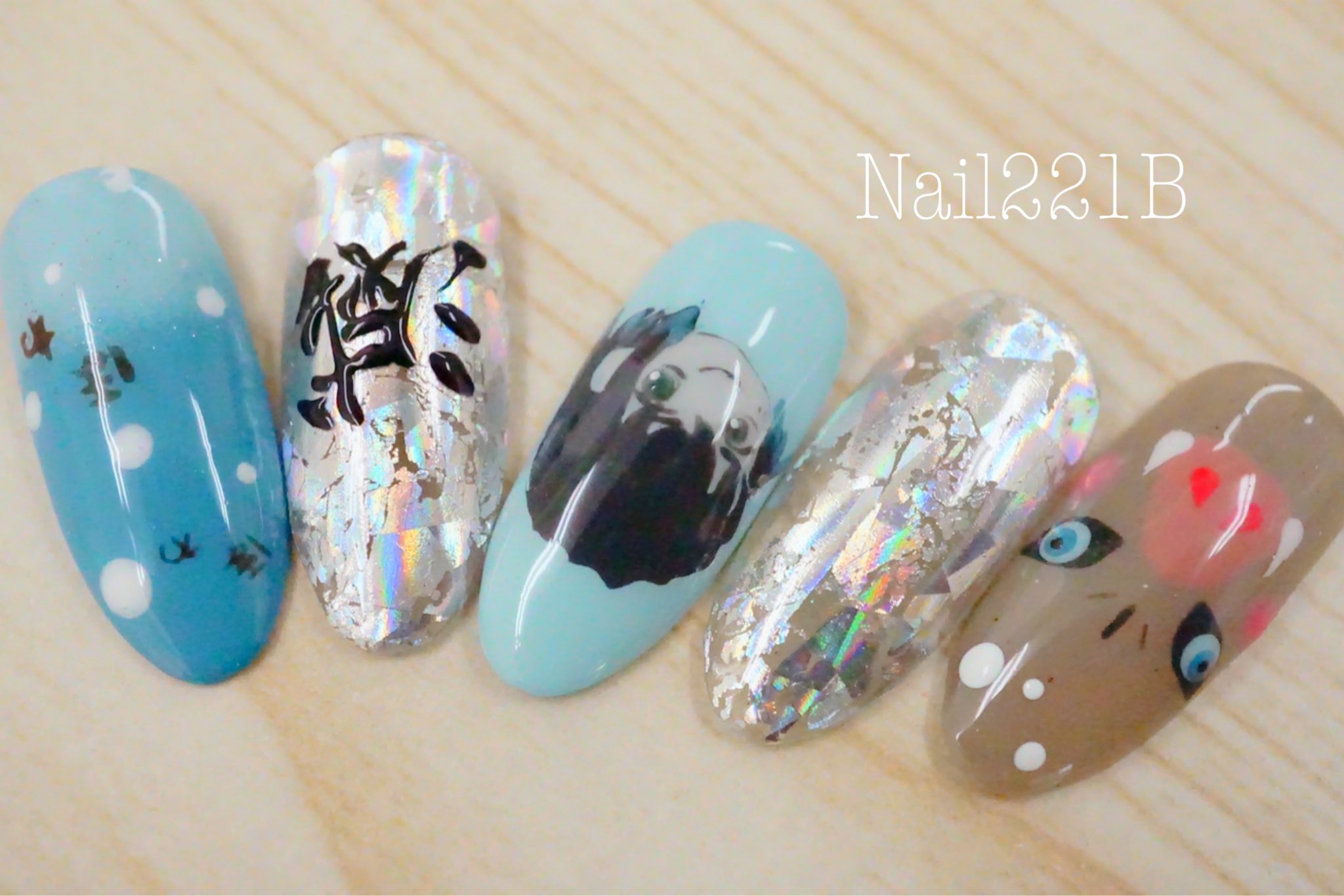 Nail２１１b お疲れ様でした 今日から 鬼滅の刃 映画公開 見に行きたい 欲を抑えて 伊之助 伊之助 ネイル 作りました オーダーチップも承ります イラスト 痛ネイル 痛ネイル風 ネイルアート ネイルデザイン オーダー ネイル