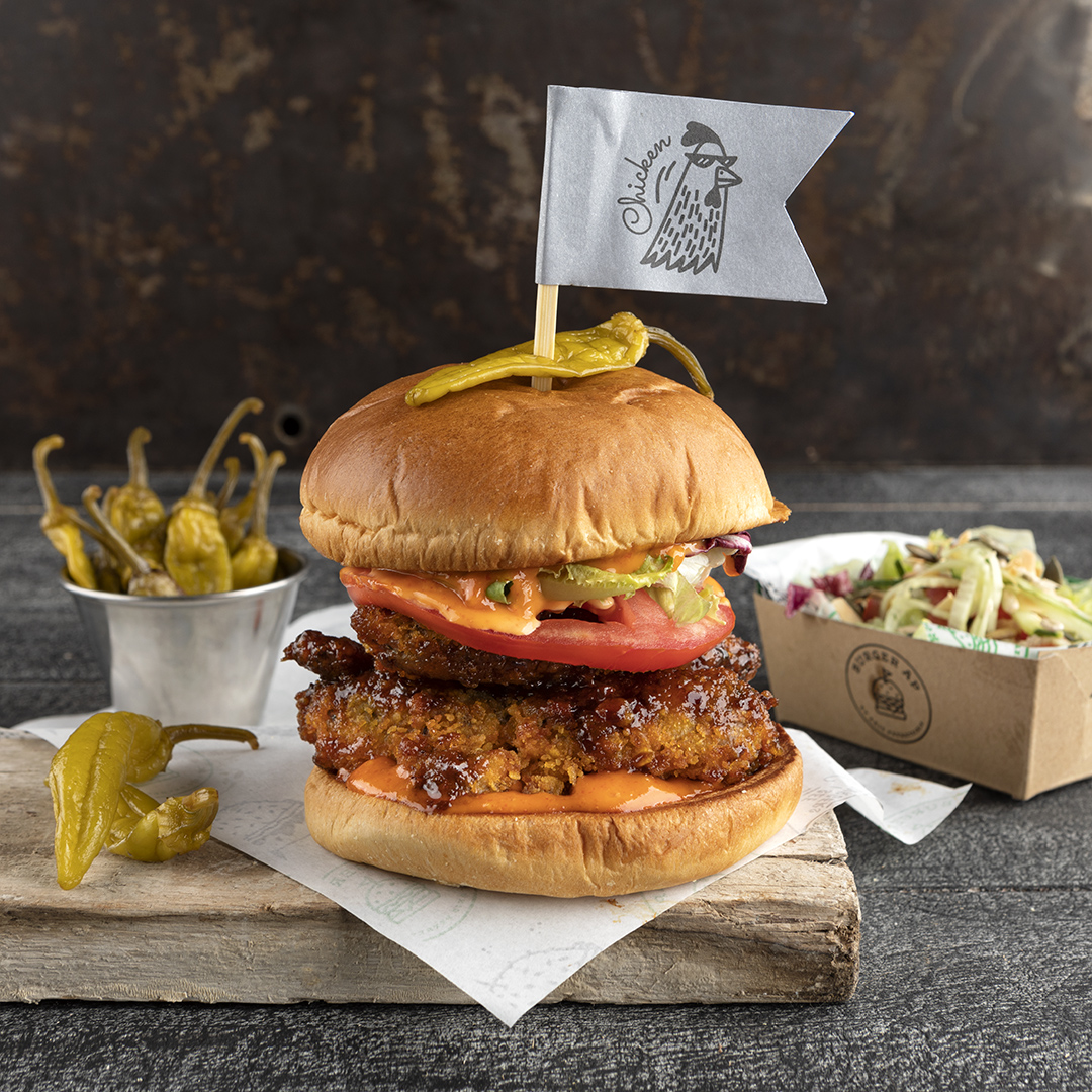 A_petretzikis's tweet image. Έρχεται το Σαββατοκύριακο και θέλετε... τα καλύτερα; 💪 Βρείτε στα Kitchen Lab και στα Burger AP το πιο 🔝 brunch και τα πιο ζουμερά burgers, ώστε να αποζημιωθείτε... για όλη την εβδομάδα! 😉 #KitchenLab #BurgerAP #bestbrunch #bestburgers #intown #bestfoodintown