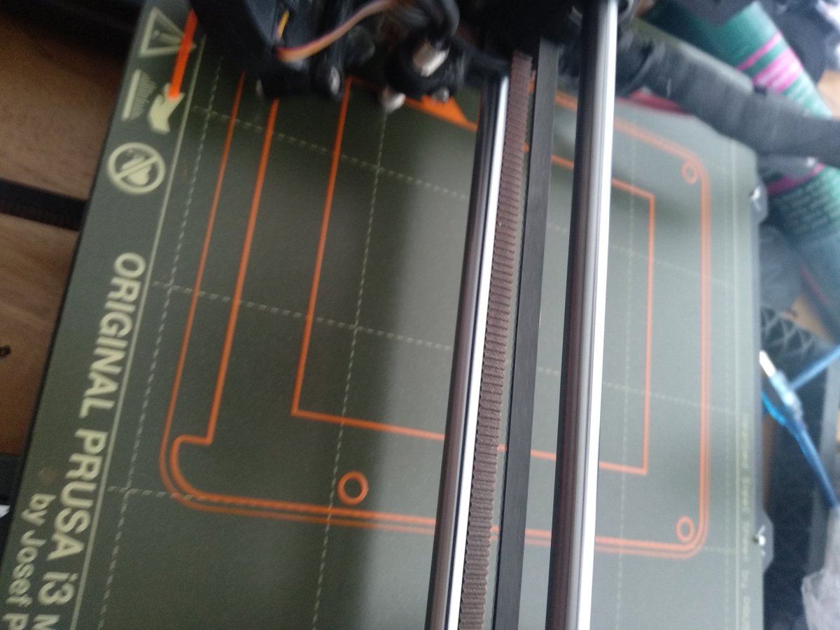 SimonFor's tweet image. It comes to something when @ChromaCamera makes me print my own parts for my Chroma Carbon Adventurer. Well it's going to get the bright orange treatment... #LFPP #largeformatphotography #custom3Dprinting