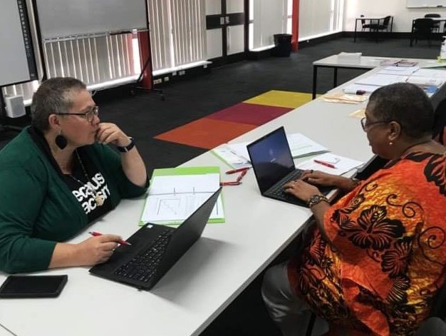 leesawatego's tweet photo. Wonderful day at Burdekin TAFE helping to build digital capability of #IndigenousBusiness in regional Queensland. Next stop Mackay, then Innisfail. @TAFEQld @ShannonFentiman #SolidBusiness #MakingGreatHappen https://t.co/7ZMLIJ2XkA