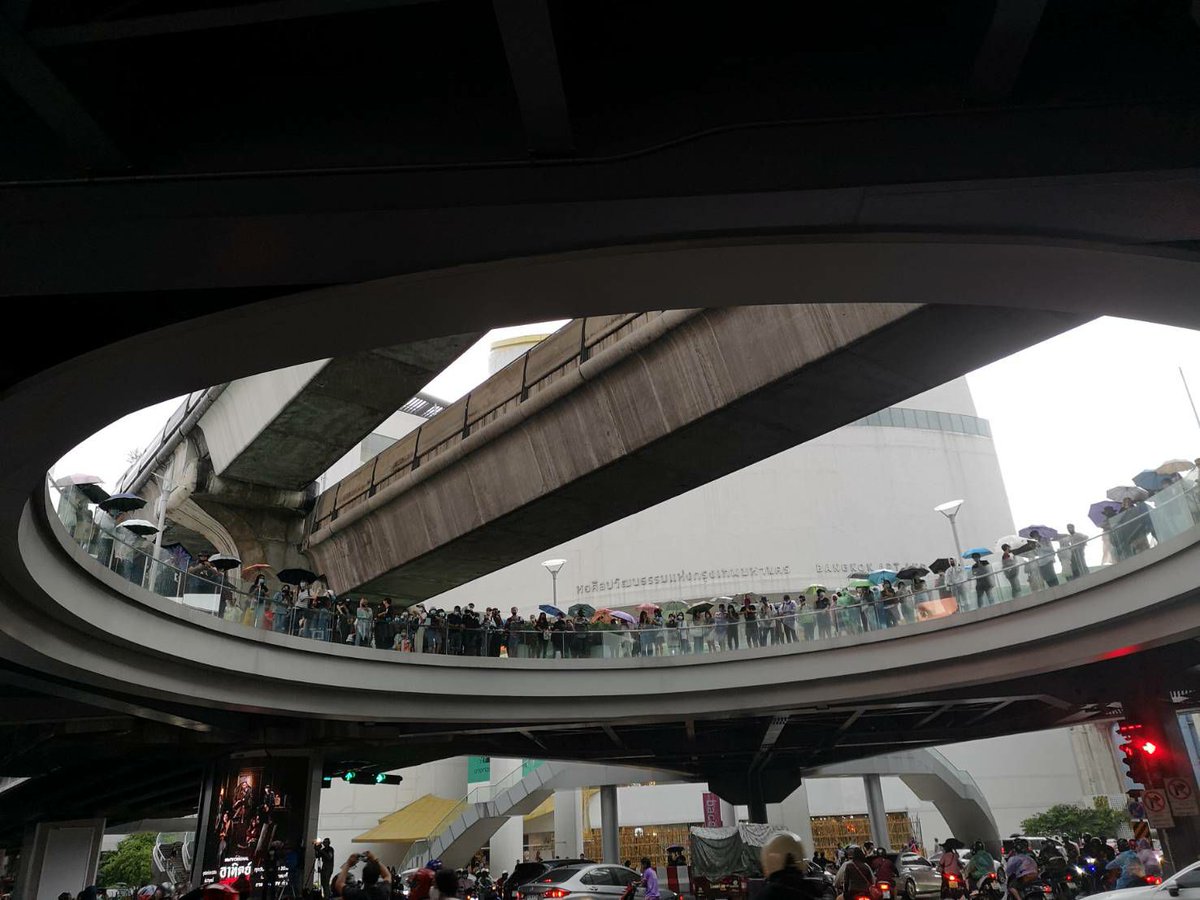 Anti-government protest is now starting at Pathumwan Intersection after words of the new venue spread on social media. #16ตุลาไปแยกปทุมวัน  #ม็อบ16ตุลา  #Thailand  #KE