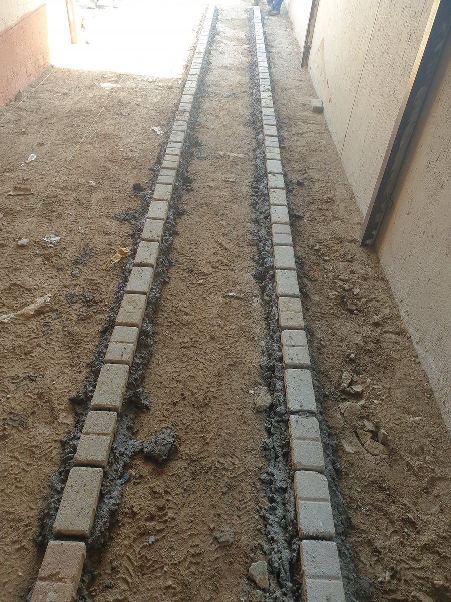 ChphGroup's tweet photo. Day 3 of the paving project going according to plan 🏠 We are now laying the bricks 🧱
#CHPH 🛠 
#wearerenovators 👷🏿‍♂️ 
#paving https://t.co/ortmzXTHqH