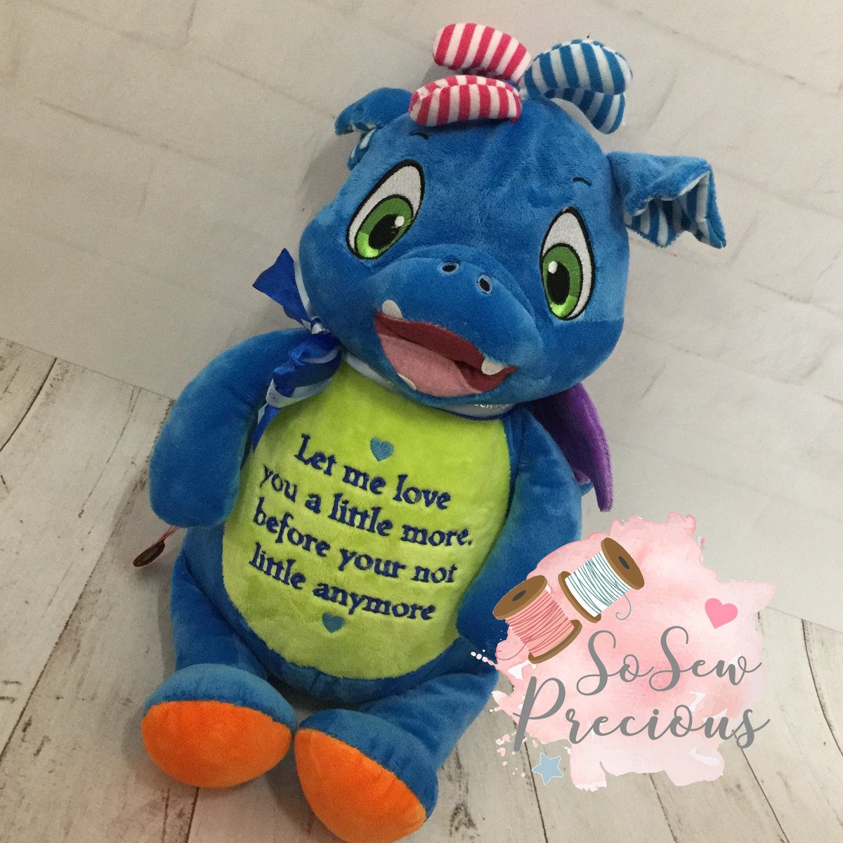 lisap1678's tweet image. Our teddies can carry any message for a loved one , the sentiment of this was just lovely 😍

#love #cuddle #personalmessage #cubbies #dragon #beautiful #withlove