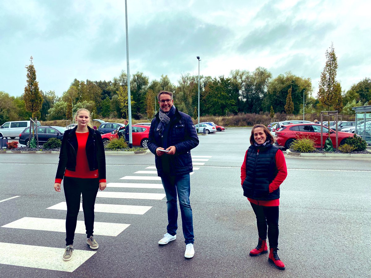 Alex_Schweitzer's tweet photo. Meine #Zaungespräche in der #Südpfalz. Heute morgen unterwegs in #Steinweiler, #Rohrbach und #Erlenbach. https://t.co/JNePejfnMO
