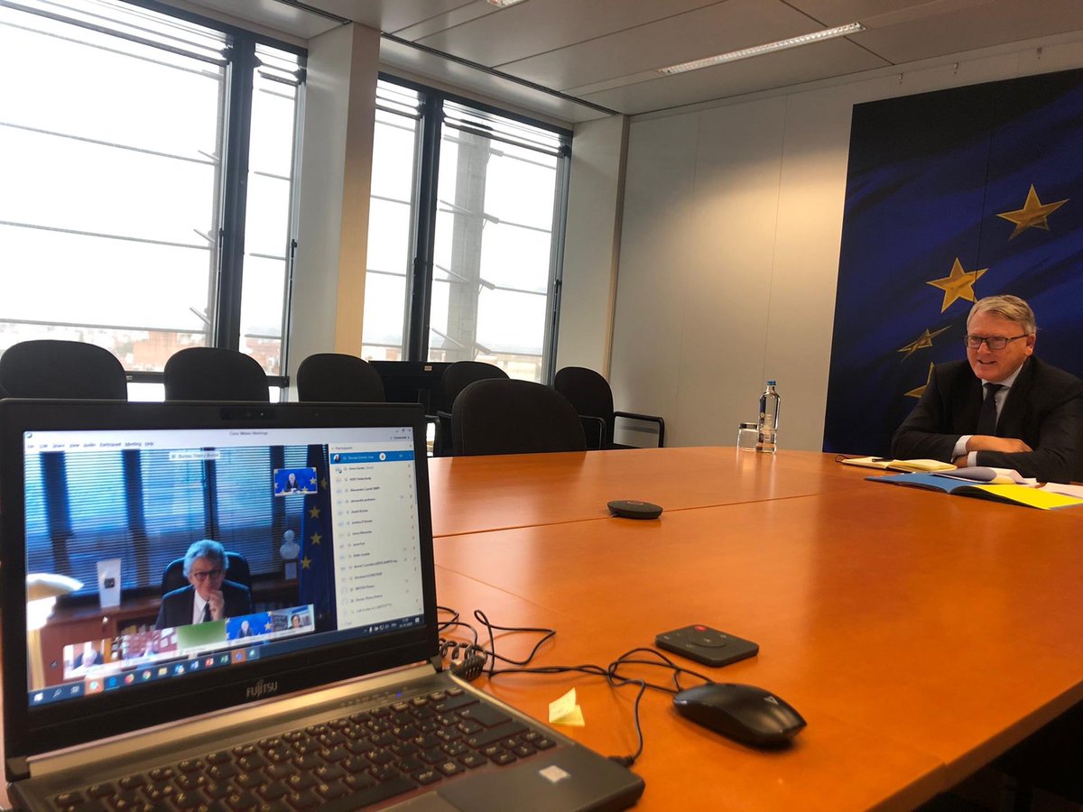 NicolasSchmitEU's tweet photo. My thanks go to all those from the aerospace &amp; defence sectors who joined me and @ThierryBreton to talk about skilling the workforce at the latest Pact for Skills roundtable today. To know more about the #EUSkillsAgenda: https://t.co/gQCQVZUgME https://t.co/BRw15V30uS