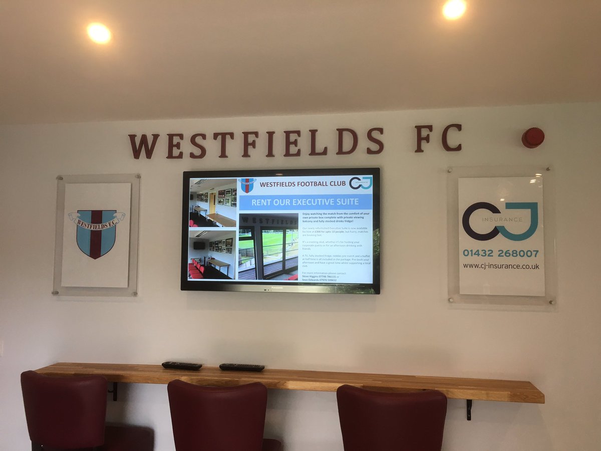 Westfieldsfc1's tweet photo. We look forward to welcoming former striker Derick Craddock and his company Endeavour Finishes to Allpay Sat 🆚 @longlevensafc
We hope you enjoy the hospitality #fullfridge #view #football #friends #comfort #GUTF https://t.co/pVudvtcxQx