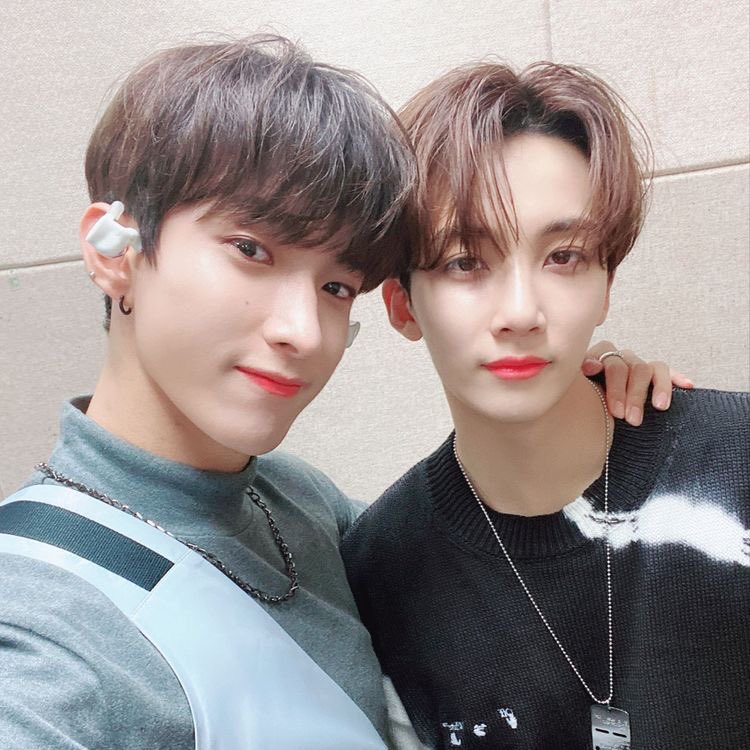 4. SEOKHAN ( DK-Jeonghan )- Same as Cheolsoo, this ship possess the balance between Jeonghan's competitive side and Dokyeom's cute and sweet side which makes them a great couple. I love their cute interactions on weverse  Ship Impact : 9.5/10  #SEOKHAN  #SEVENTEEN  