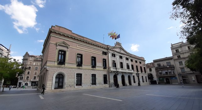 SabadellTV's tweet photo. L’Ajuntament de #Sabadell no cobrarà la taxa de terrasses als bars i restaurants mentre duri el tancament obligatori.

#Bar #Bars #Restaurant #Sbd https://t.co/YLLBHOvTOT