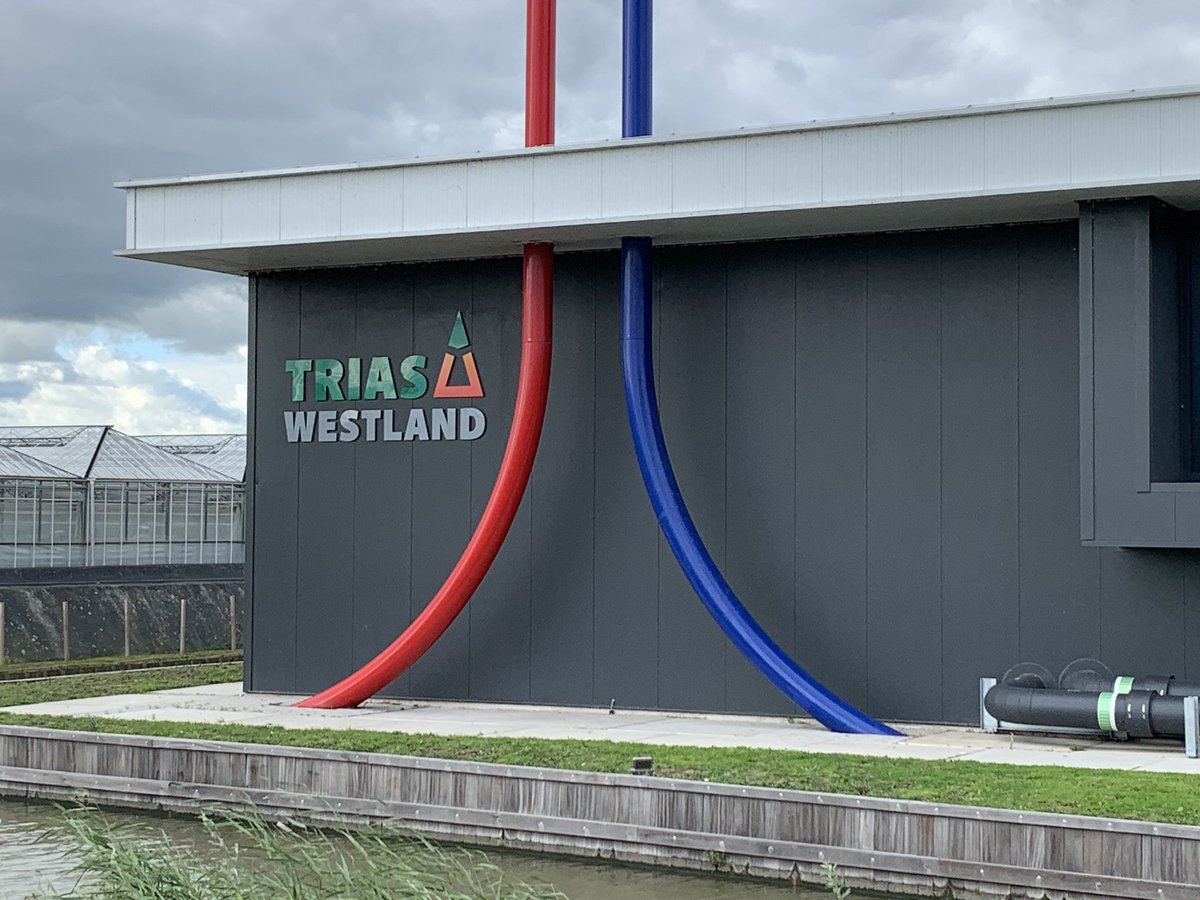 Het gebouw van <a href="/TriasWestland/">Trias Westland</a> heeft van ons de kers op de taart gekregen in de vorm van een mooie #gevelreclame uitgevoerd in hoogwaardig freeswerk! #aardwarmte #geothermie #trots #westland