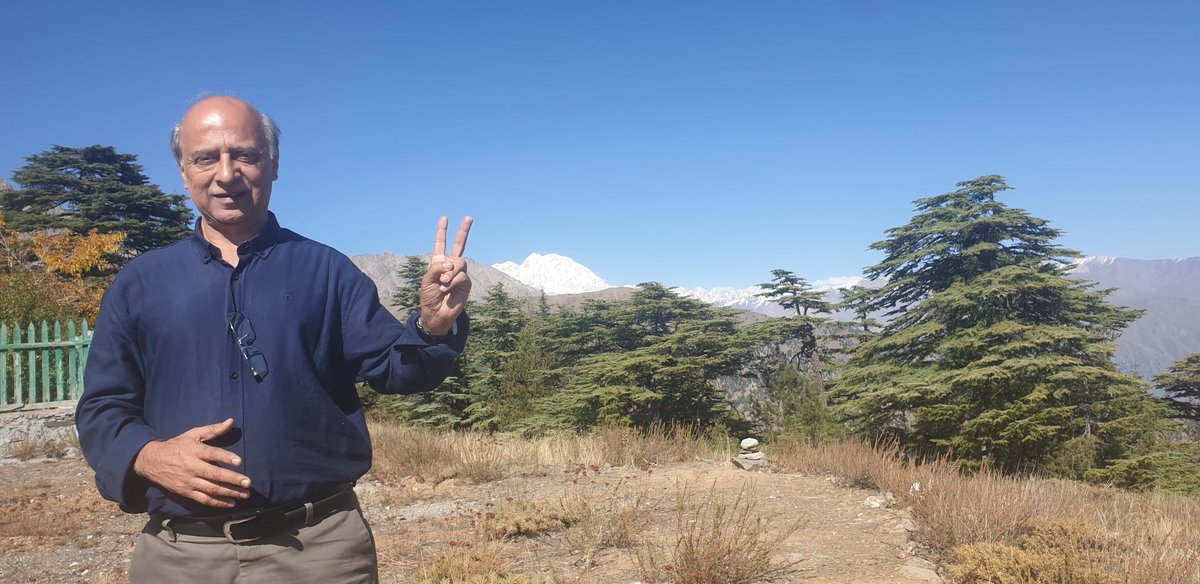 matrixxmedia's tweet photo. Top of #Chitral Gol National Park @ over 10 k ft with snow-capped cone of #Trichmir peak -7940 metr. Simply stunning
#Pakistan #Hindukush https://t.co/suHJUN7KQb