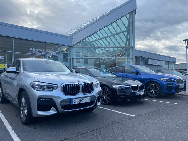 MartinReillyM's tweet photo. Which of these superb BMW's would you choose? A – 201 530d M Sport, Black Sapphire, Comfort &amp; Plus Pack. B – 201 X4 xDrive M Sport X, Glacier Silver, Comfort &amp; Tech Pack. C – 201 630i GT, Royal Burgundy Red, M Sport Pack. https://t.co/9gr3A5Vfom
