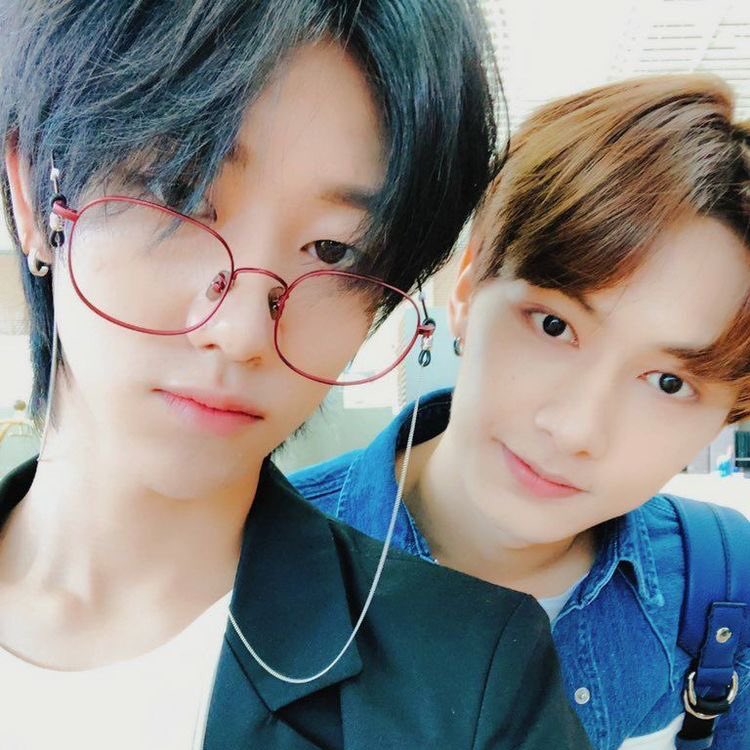 2. JUNHAO ( Jun-The8 ) - I think this powerful duo is one of the best chinese members in kpop industry at this point. I love how sweet Junhui is towards Minghao which made me fall for them. Dabest ship so far Ship Impact : 10/10  #JUNHAO  #SEVENTEEN  